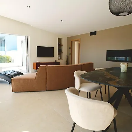 Les Pins - Royan, 350 Metres De La Royan