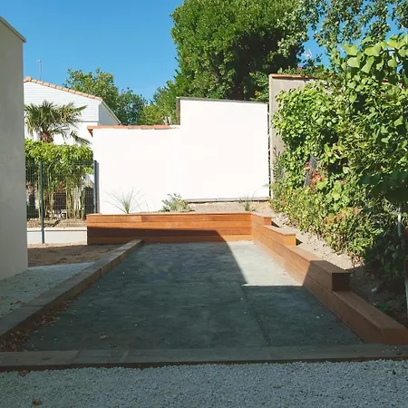 Les Pins - Royan, 350 Metres De La Villa Royan